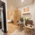 Korean Vibe In Heart Of Hanoi-Jacuzzi-Free Laundry-Early Checkin
